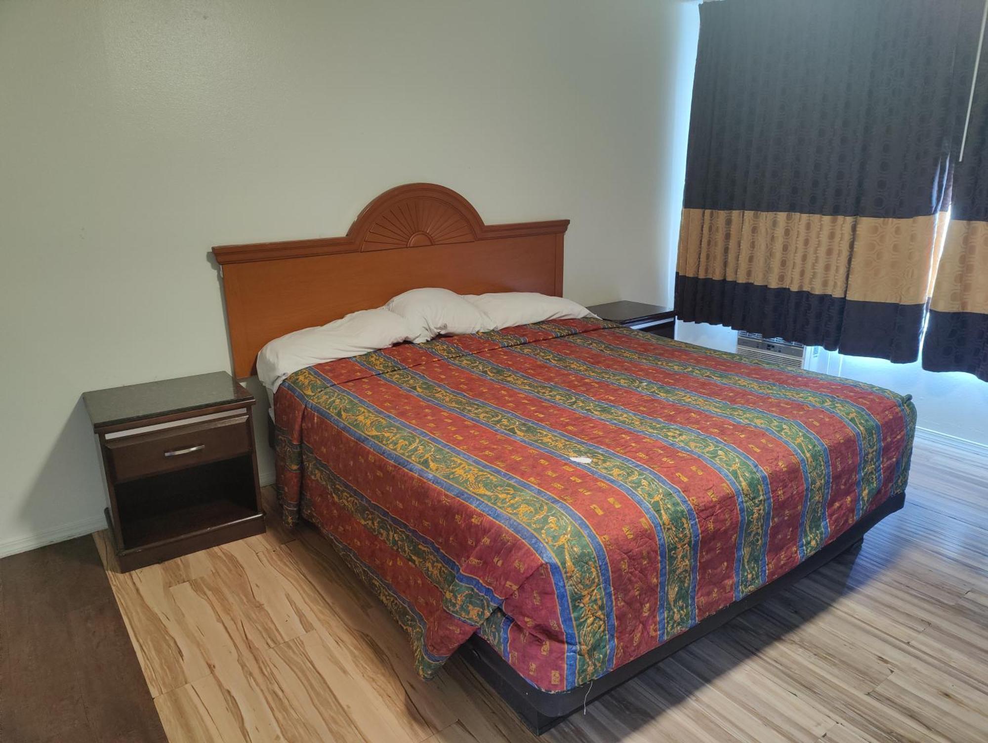 Best Inn & Suites Эль Каджон Экстерьер фото